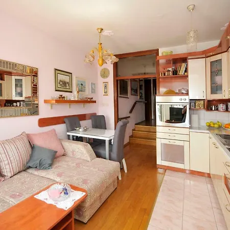 Poetry Apartament *